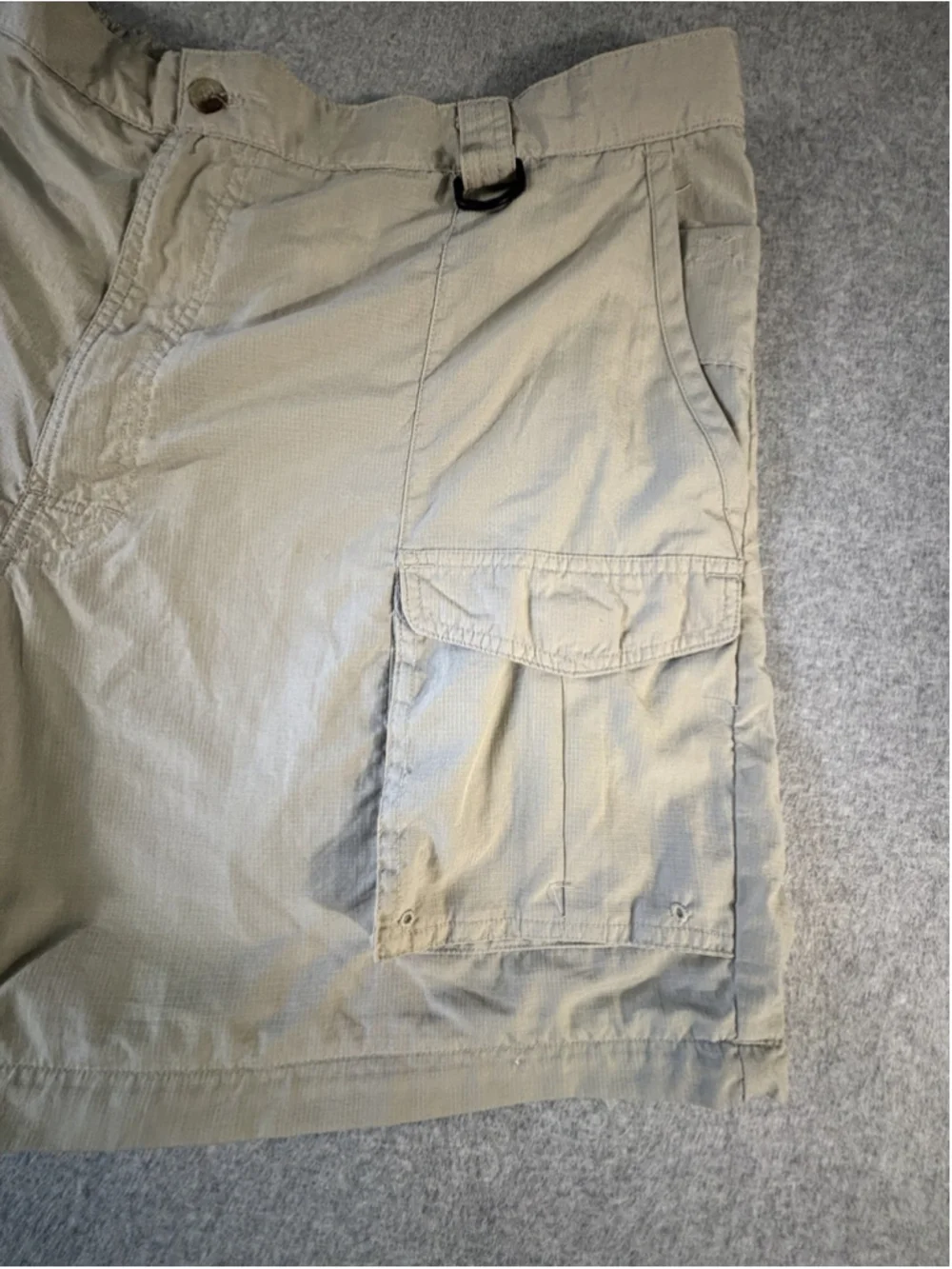 Columbia PFG Men’s XXL Khaki Nylon Cargo Fishing Shorts Elastic Waist FM8280